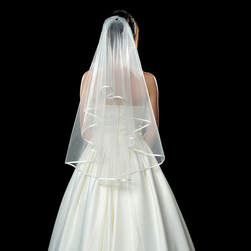 Forró Eladni Rövid, Egyszerű Esküvői Fátyol Tulle Két Réteg A Comb Fehér, Ivory Menyasszonyi Fátylat, a Menyasszonyt Házasság Esküvő Tartozékok Kép 0